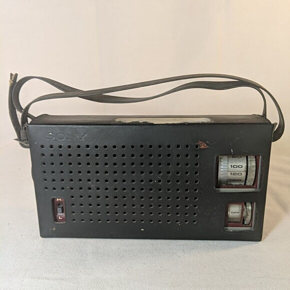Sony 6R-11 9 Transistor Super Sensitive Radio Vintage Red TESTED WORKING Case - Picture 3 of 16